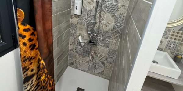 Salle de bain privative 2